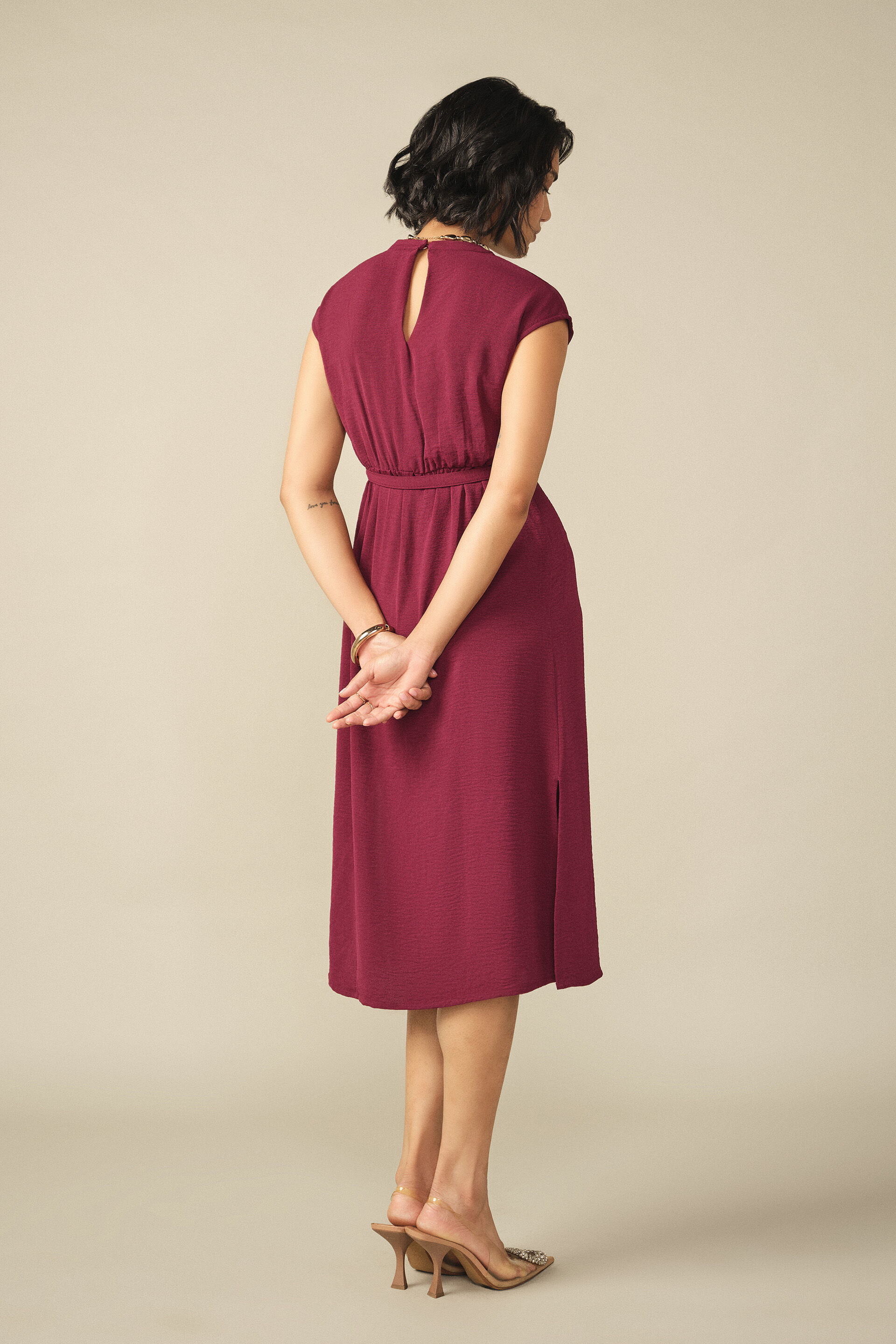 Gathered Tie-up Midi Dress in Wine, Wine, image 6